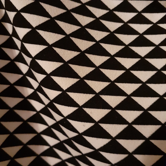 Liz Claiborne Sleeveless - Picture 10 of 15